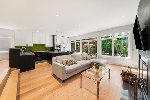 Photo 11 at 565 Deloraine Avenue, Nortown, Toronto