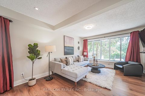 Photo 9 at 7 Hagerman Boulevard, Unionville, Markham