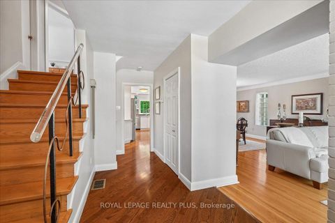Photo 5 at 42 Roseview Avenue, Crosby, Richmond Hill