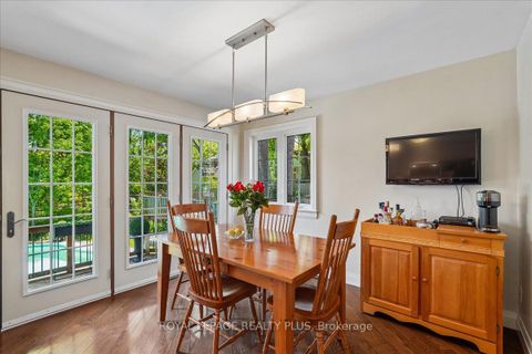 Photo 15 at 42 Roseview Avenue, Crosby, Richmond Hill