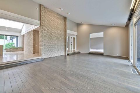 Photo 14 at 14 Park Lane Circle, York Mills, Toronto