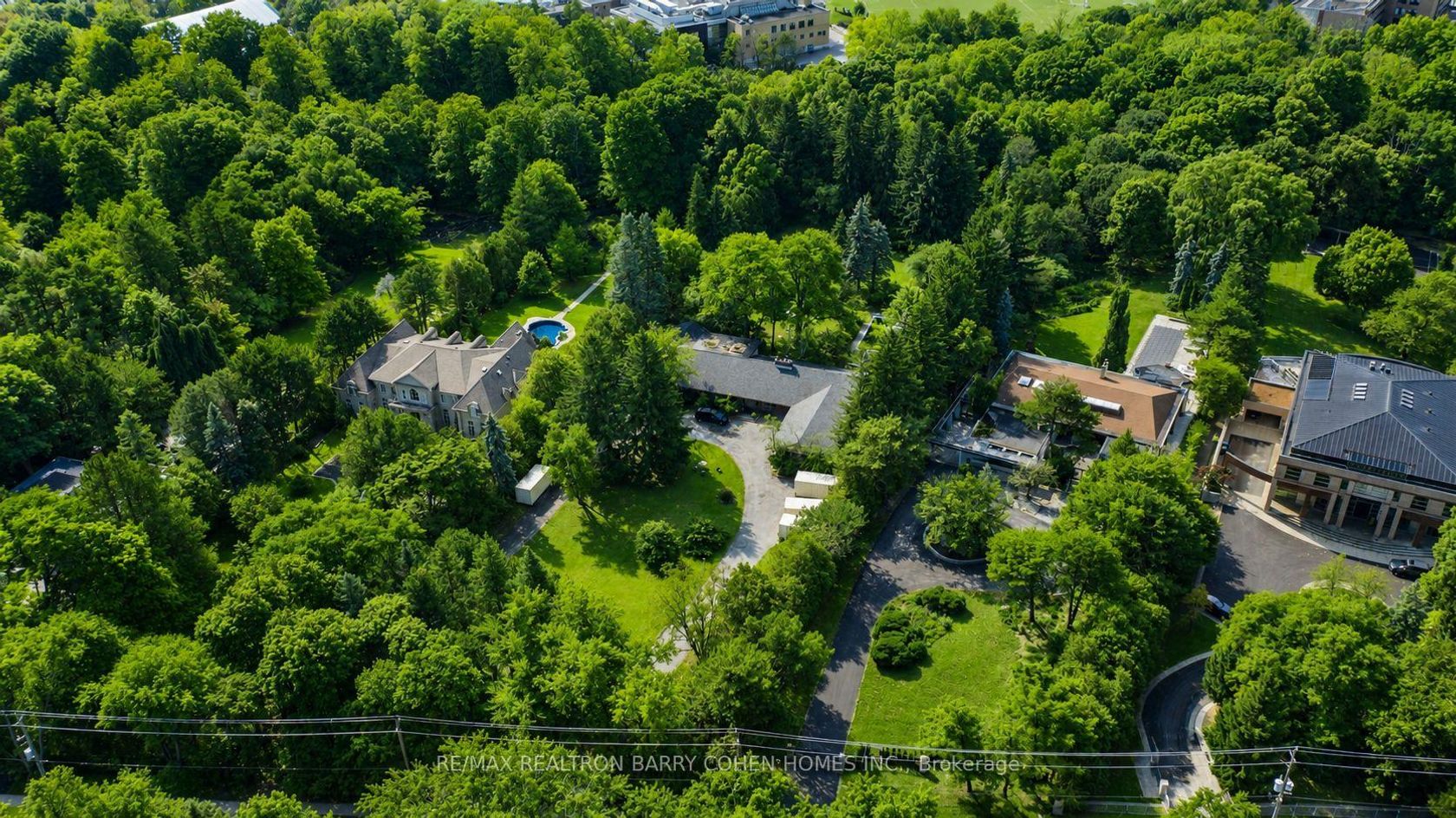 14 Park Lane Circle, York Mills, Toronto 