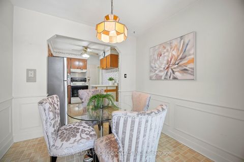 Photo 14 at 29 Westleigh Crescent, Alderwood, Toronto