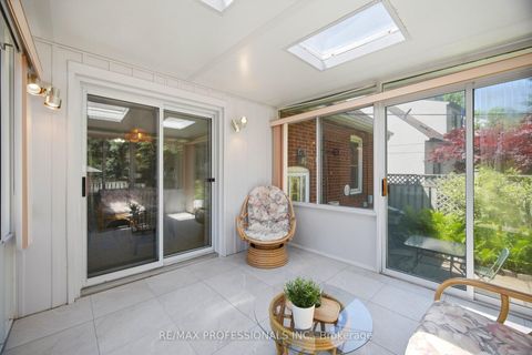 Photo 17 at 29 Westleigh Crescent, Alderwood, Toronto