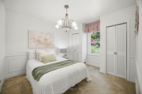 Photo 18 at 29 Westleigh Crescent, Alderwood, Toronto