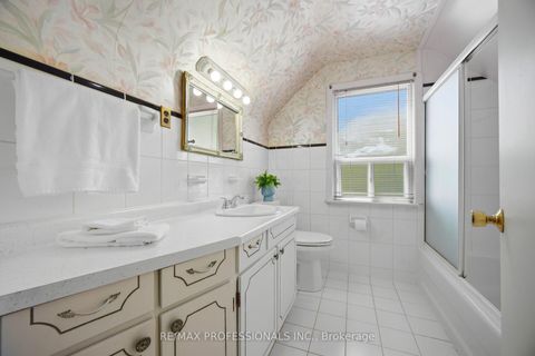 Photo 21 at 29 Westleigh Crescent, Alderwood, Toronto