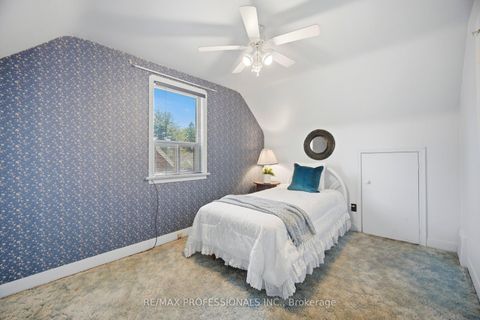 Photo 24 at 29 Westleigh Crescent, Alderwood, Toronto