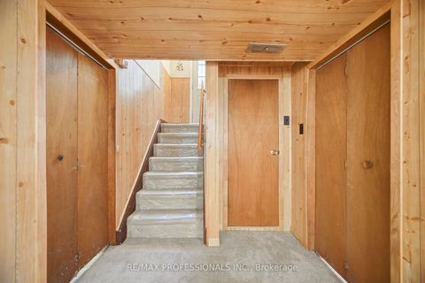 Photo 26 at 29 Westleigh Crescent, Alderwood, Toronto