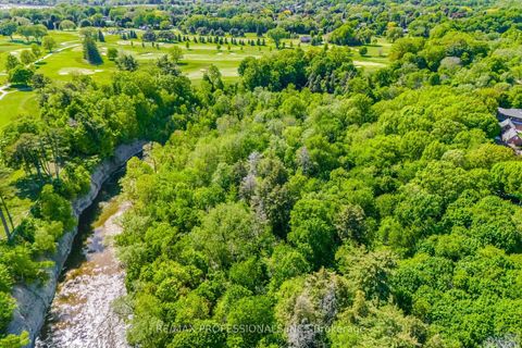Photo 43 at 29 Westleigh Crescent, Alderwood, Toronto