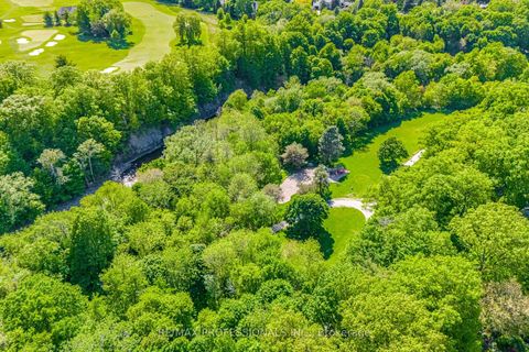 Photo 44 at 29 Westleigh Crescent, Alderwood, Toronto