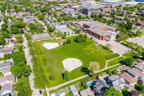 Photo 47 at 29 Westleigh Crescent, Alderwood, Toronto
