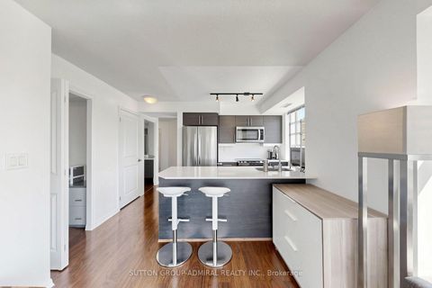 Photo 10 at #710 - 125 Western Battery Road, Niagara, Toronto