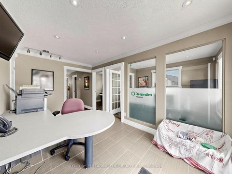 Photo 3 at 21 Metro Road S, Keswick North, Georgina