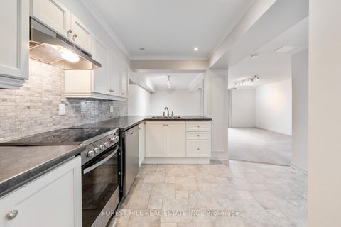 Photo 25 at 2 - 11A Clarendon Avenue, Casa Loma, Toronto