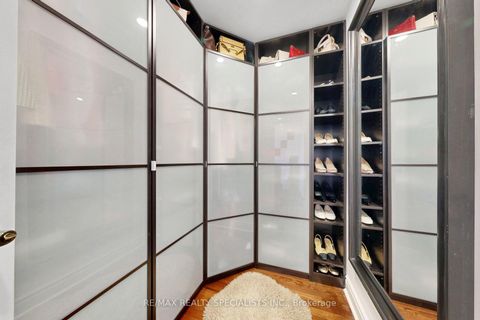 Photo 29 at 39 B Newington Crescent, West Deane, Toronto