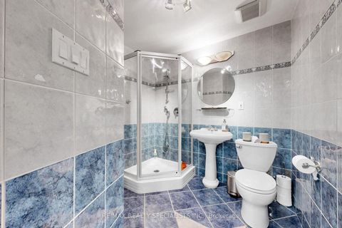 Photo 42 at 39 B Newington Crescent, West Deane, Toronto