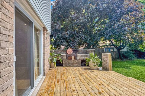 Photo 44 at 39 B Newington Crescent, West Deane, Toronto