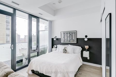 Photo 10 at 609 - 185 Roehampton Avenue, Mount Pleasant West, Toronto