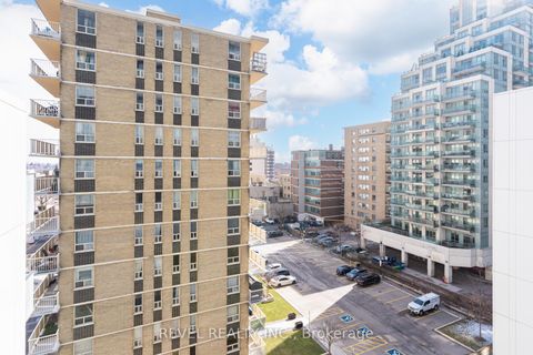 Photo 17 at 609 - 185 Roehampton Avenue, Mount Pleasant West, Toronto