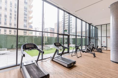 Photo 18 at 609 - 185 Roehampton Avenue, Mount Pleasant West, Toronto