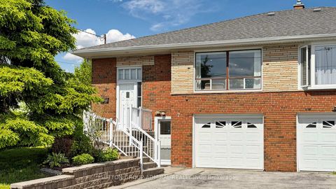 Photo 1 at 7 Whitbread Crescent, Jane Heights, Toronto