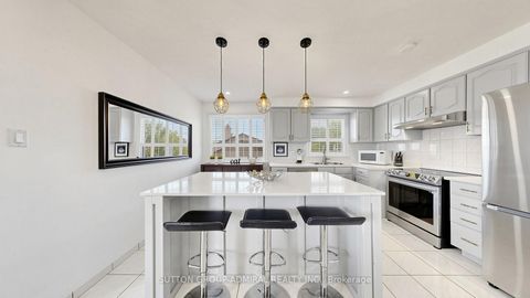 Photo 4 at 7 Whitbread Crescent, Jane Heights, Toronto
