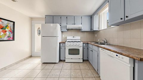Photo 26 at 7 Whitbread Crescent, Jane Heights, Toronto