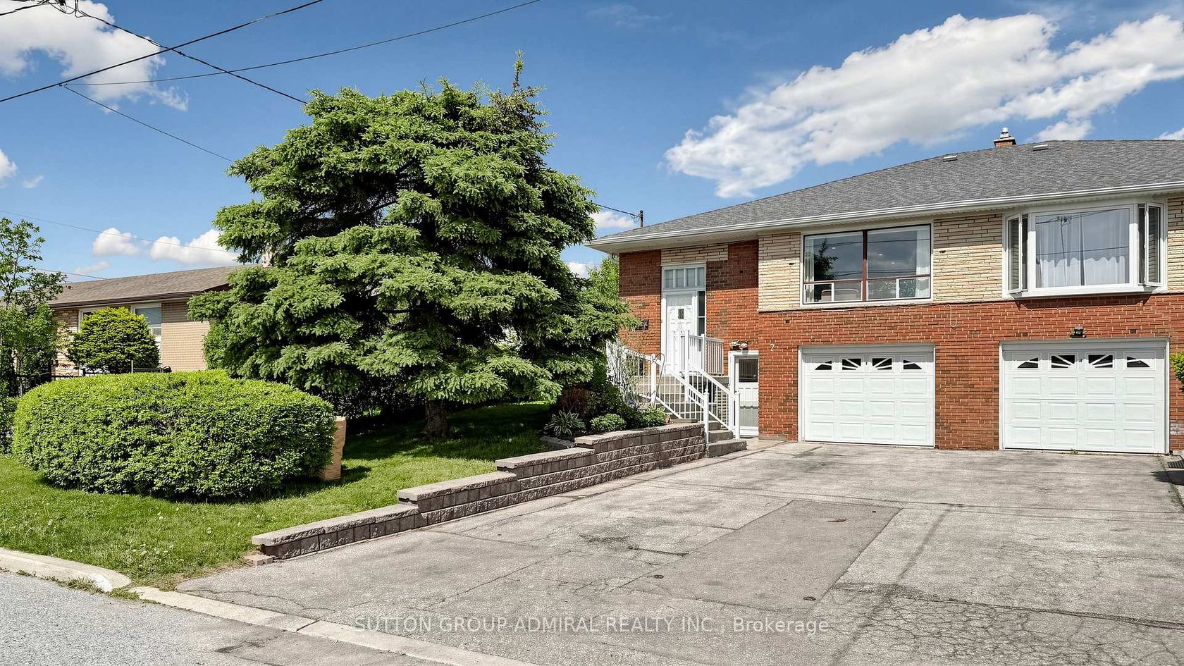 7 Whitbread Crescent, Jane Heights, Toronto 
