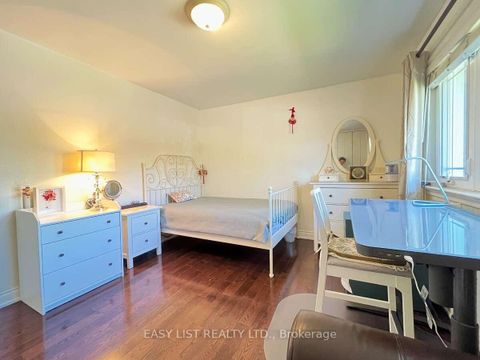 Photo 14 at 57 Kilbride Road, Bendale, Toronto