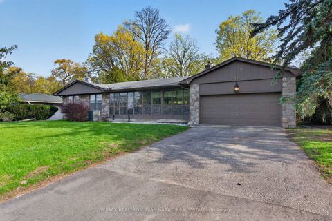 Photo 1 at 73 Forest Grove Drive, Bayview Village, Toronto