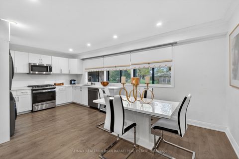 Photo 4 at 73 Forest Grove Drive, Bayview Village, Toronto