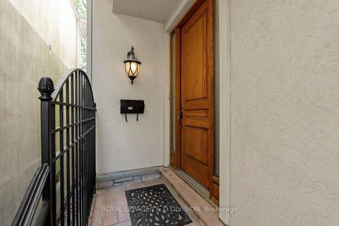 Photo 1 at 1022 Spadina Road, Forest Hill North, Toronto