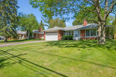 Photo 1 at 108 Princess Margaret Boulevard, Rosethorn, Toronto