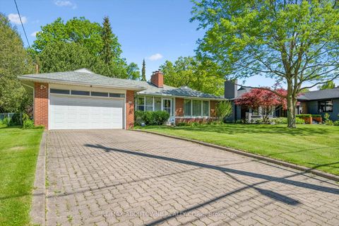 Photo 2 at 108 Princess Margaret Boulevard, Rosethorn, Toronto