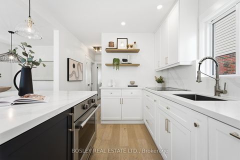 Photo 7 at 39 White Birch Rd, Cliffside, Toronto