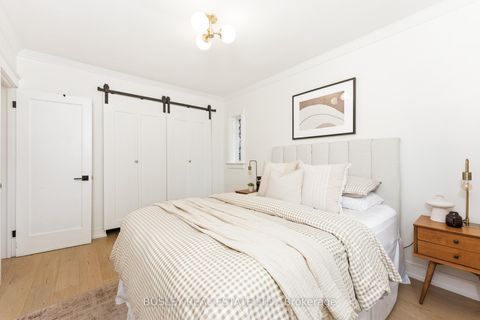 Photo 10 at 39 White Birch Rd, Cliffside, Toronto