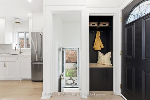 Photo 17 at 39 White Birch Rd, Cliffside, Toronto