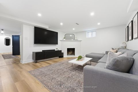Photo 19 at 39 White Birch Rd, Cliffside, Toronto