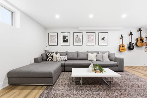 Photo 20 at 39 White Birch Rd, Cliffside, Toronto