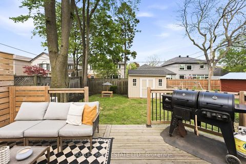 Photo 27 at 39 White Birch Rd, Cliffside, Toronto