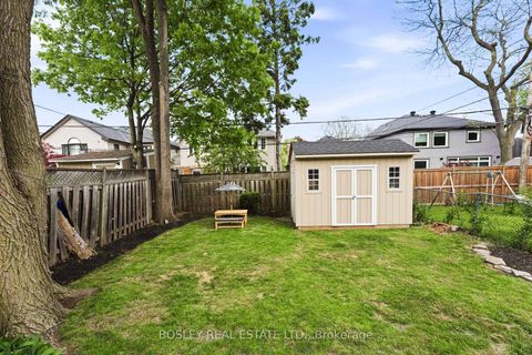 Photo 30 at 39 White Birch Rd, Cliffside, Toronto