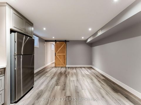 Photo 14 at 2 Hyde Avenue, Eglinton West, Toronto