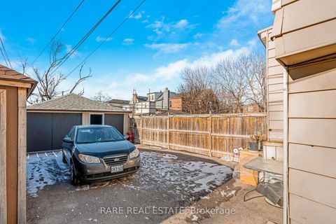 Photo 3 at 216 Oakwood Avenue, Oakwood Village, Toronto