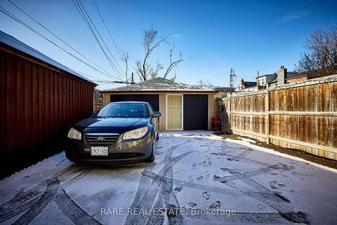 Photo 11 at 216 Oakwood Avenue, Oakwood Village, Toronto