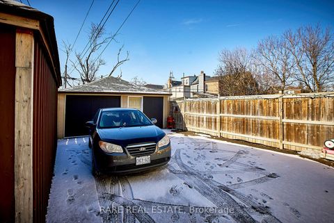 Photo 30 at 216 Oakwood Avenue, Oakwood Village, Toronto