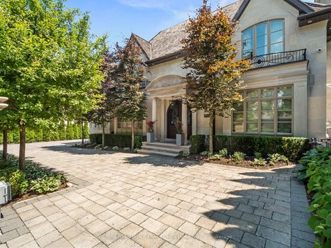 Photo 1 at 143 Highland Crescent, York Mills, Toronto