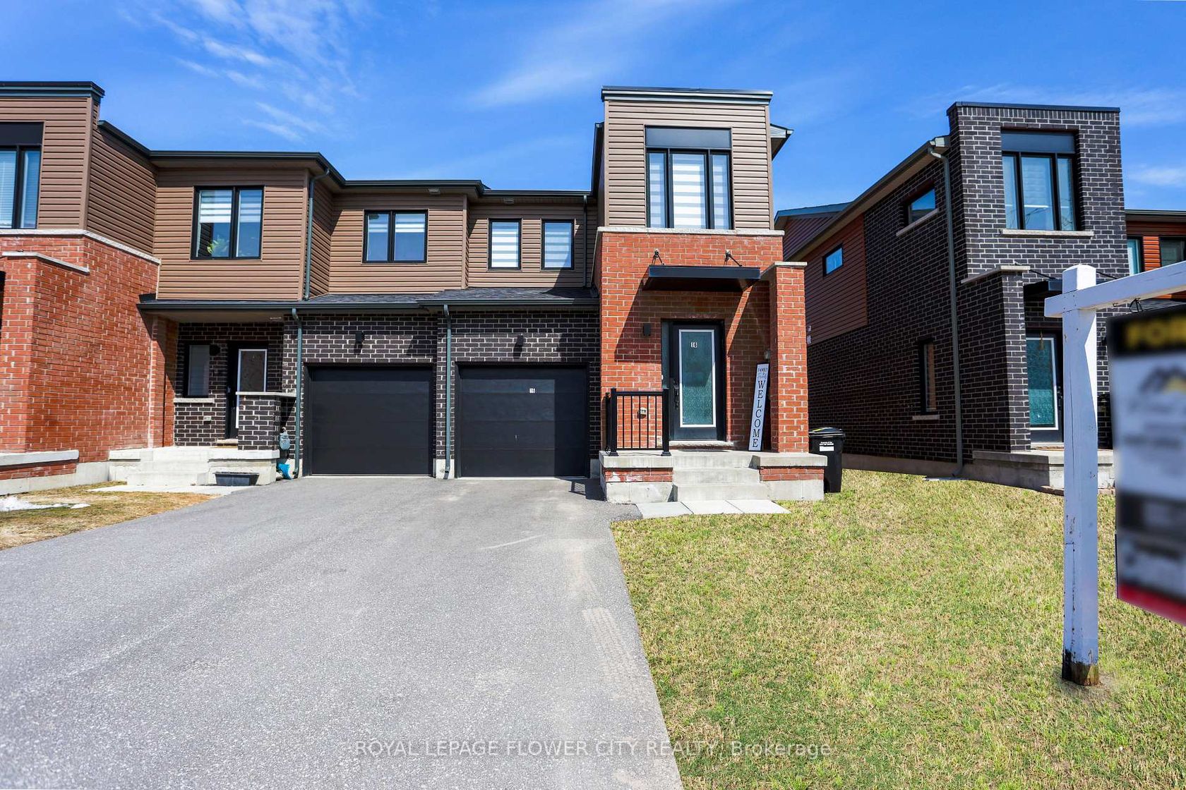 16 Fairlane Avenue, Painswick South, Barrie photo 4