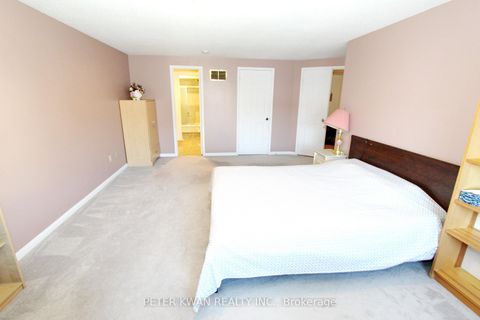Photo 25 at 19 Sandyhook Square, Steeles, Toronto