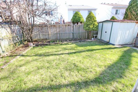 Photo 41 at 19 Sandyhook Square, Steeles, Toronto