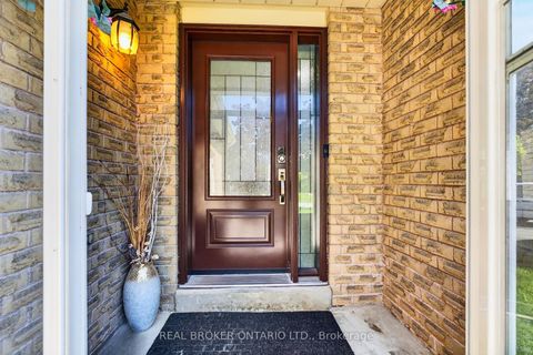 Photo 4 at 1523 Bentley Lane, Brock Ridge, Pickering